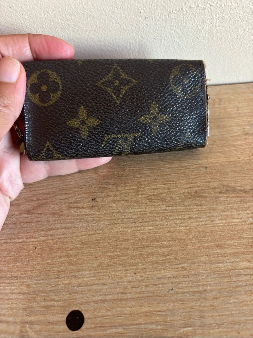 Authentic Louis Vuitton monogram key holder